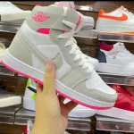 Calça mom jeans feminina - Image 03 (February 3, 2026)