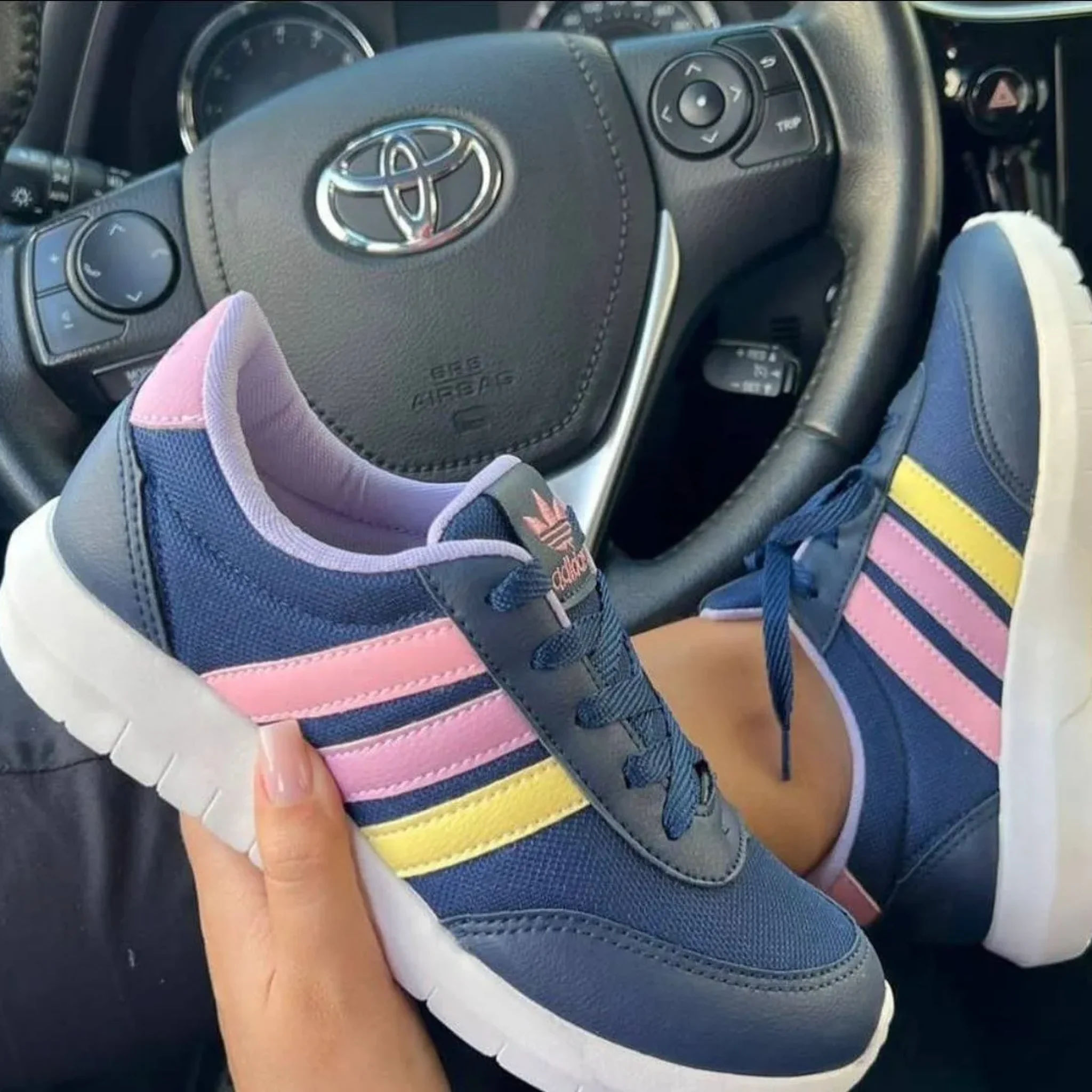 Calça mom jeans feminina - Image 06 (February 3, 2026)