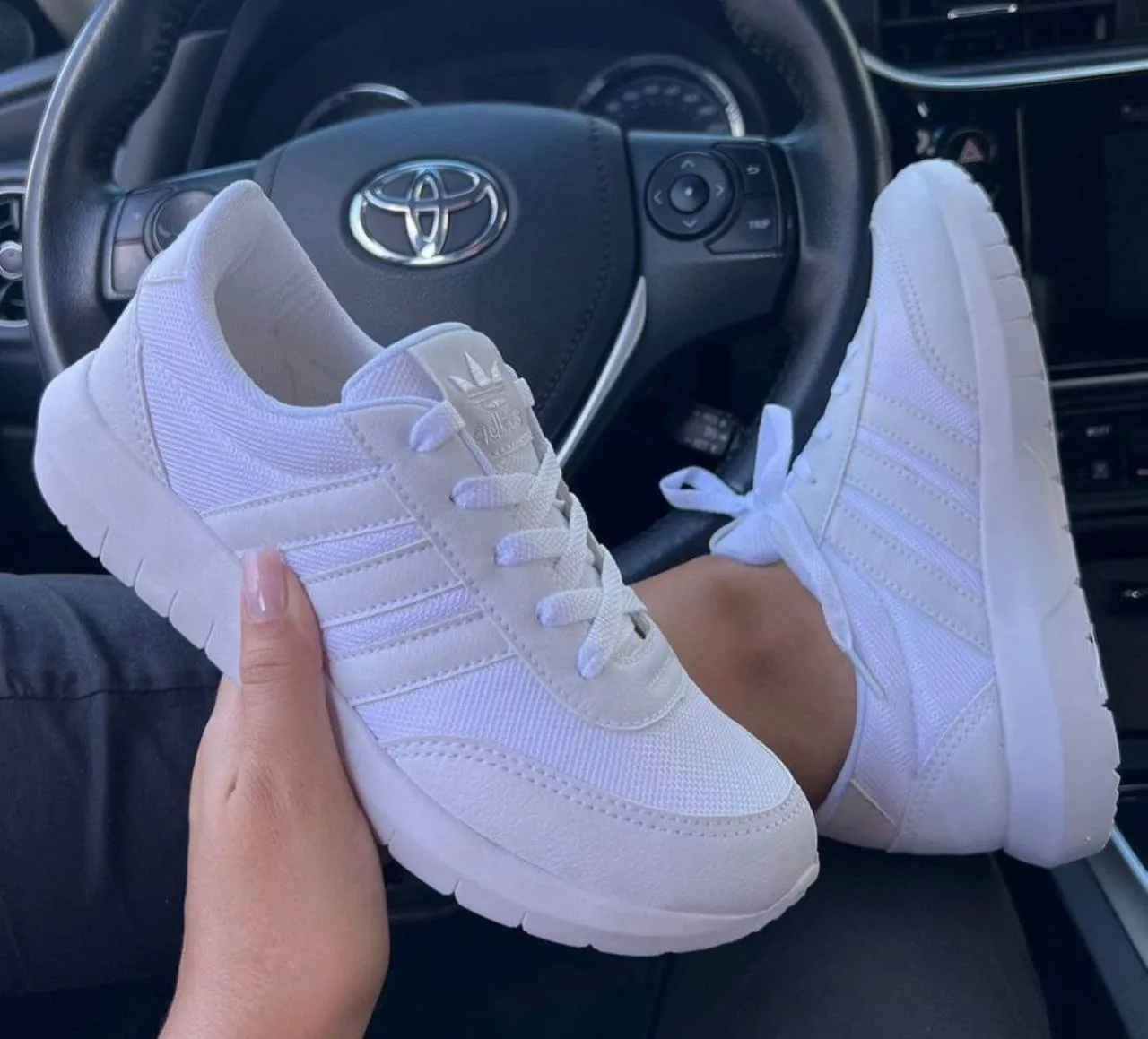 Calça mom jeans feminina - Image 07 (February 3, 2026)