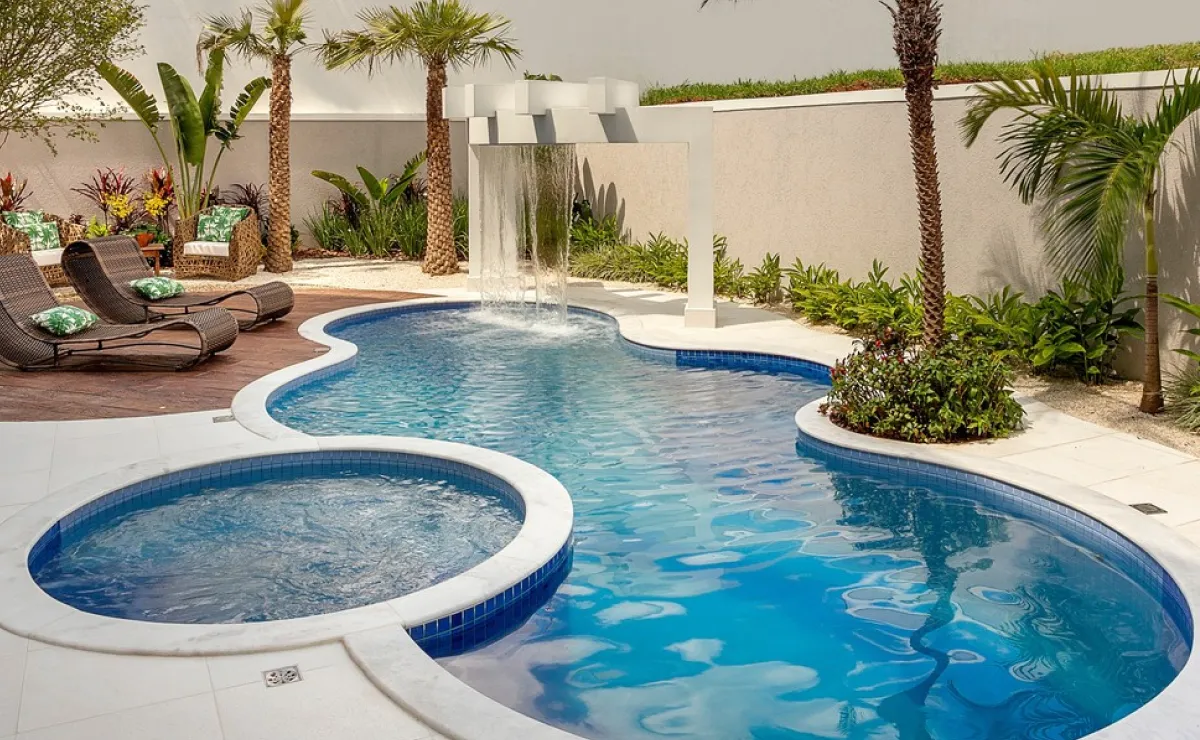 Piscina 2 21 Epe5 - Image 7502 (April 4, 2026)