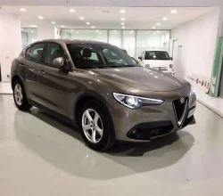 Range Rover - Image 02 (March 17, 2026)