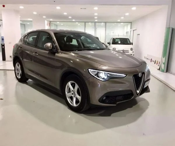 Range Rover - Image 02 (March 17, 2026)