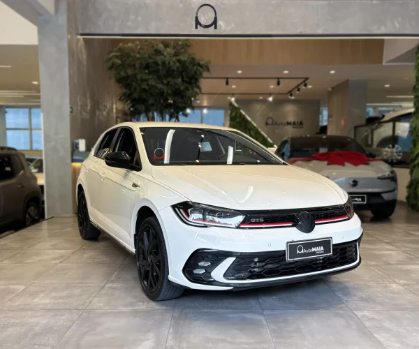 Range Rover - Image 07 (March 13, 2026)